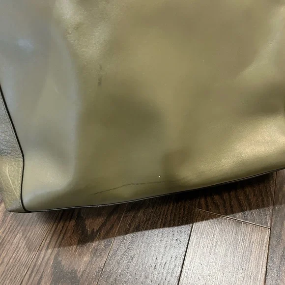 Coach Edie 31 Army Green Leather Bag - Picture 5 of 11